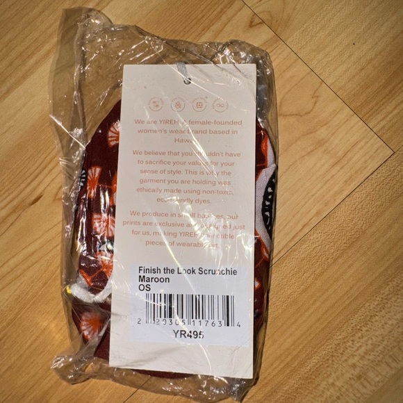 New Yireh scrunchie - Picture 2 of 2